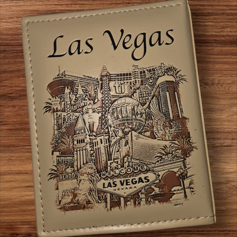 Las Vegas Themed Tan‎ Wallet